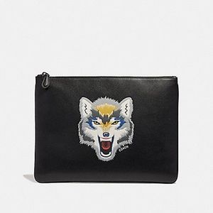 LARGE POUCH WITH WOLF MOTIF